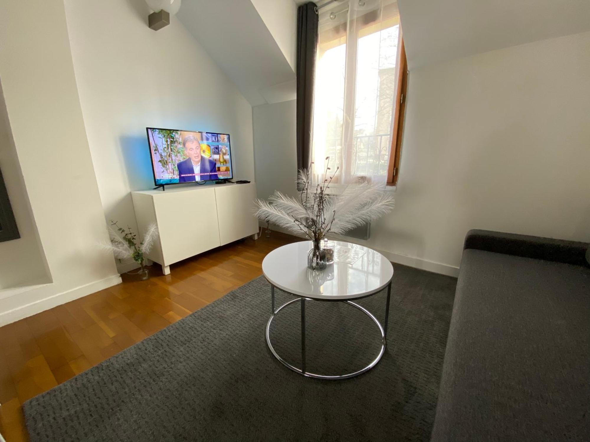 Apartamento Duplex Minimaliste - 30 Min De Paris Saint-Ouen-l'Aumone Exterior foto