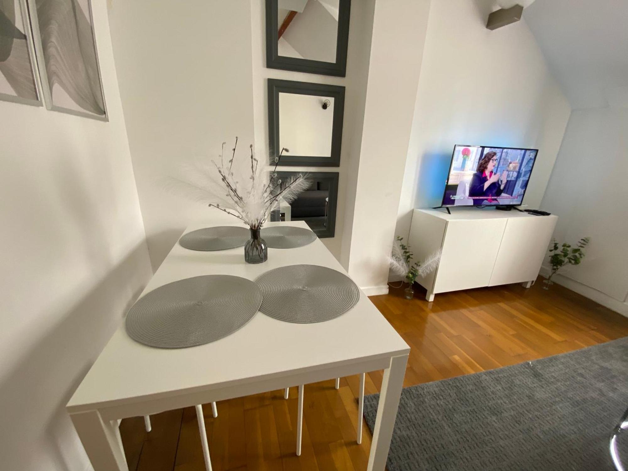 Apartamento Duplex Minimaliste - 30 Min De Paris Saint-Ouen-l'Aumone Exterior foto