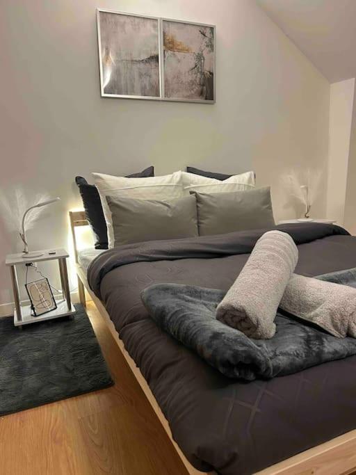 Apartamento Duplex Minimaliste - 30 Min De Paris Saint-Ouen-l'Aumone Exterior foto
