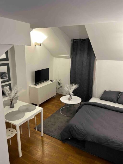 Apartamento Duplex Minimaliste - 30 Min De Paris Saint-Ouen-l'Aumone Exterior foto